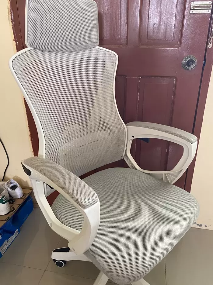 PHP 1,500 Ergonomic Computer Chair with Footrest on