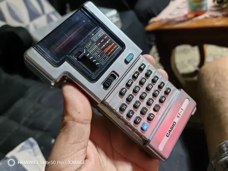 PHP 5,000 Casio Vintage stopwatch calculator on