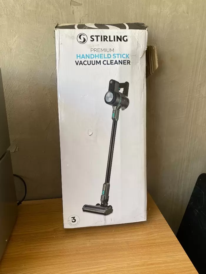 PHP 2,000 Stirling Cordless Stick Vacuum on