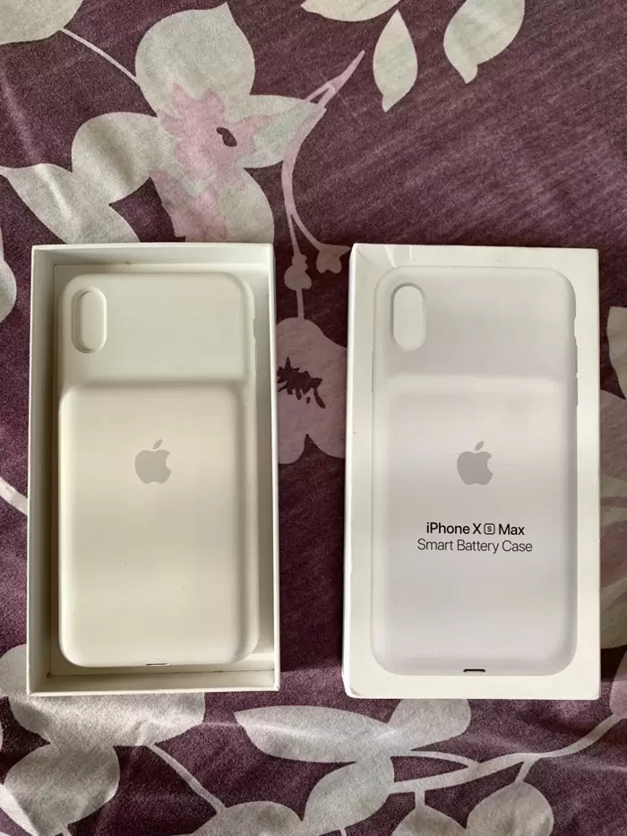 PHP 4,000 Iphone Xs Max Smart Battery Case on