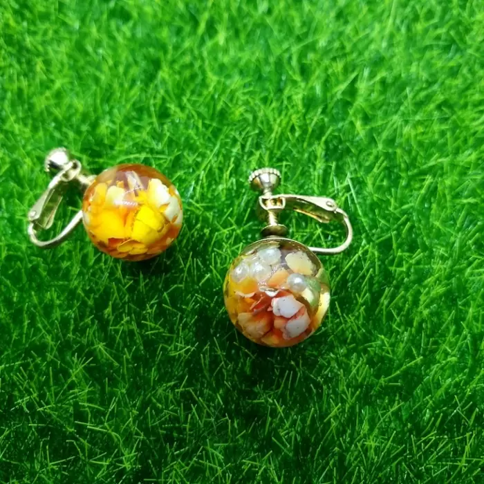 PHP 450 Vintage Orange Crackle Lucite Earrings on