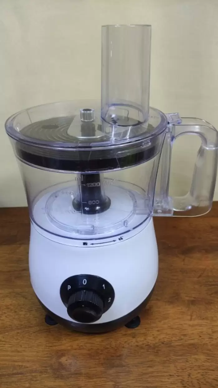 Food processor 1.2ltrs incomplete accs. on