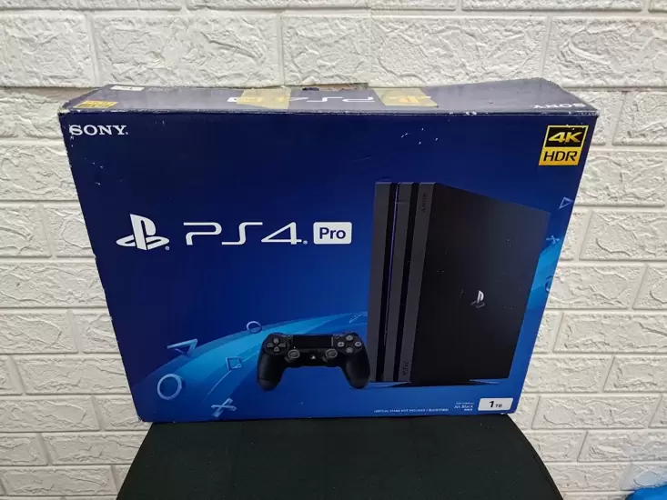 PHP 12,500 Playstation 4 Pro 1TB 10.5 FW on